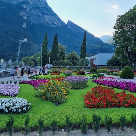Appartamento Laura Riva del Garda Exterior foto